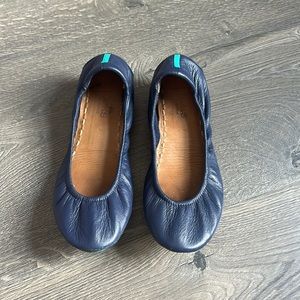 California Navy Tieks